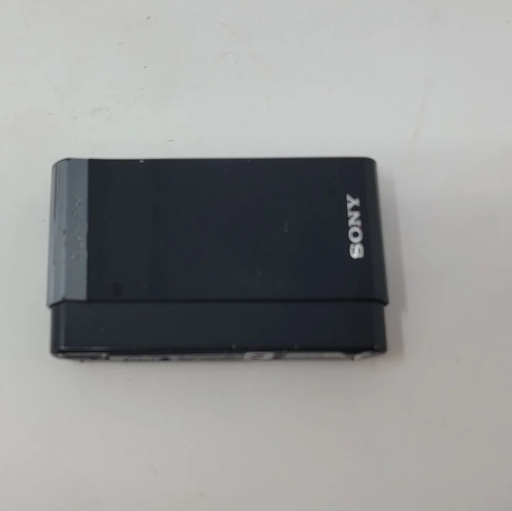 Sony DSC-T90 Carl Zeiss Cybershot And Marine Waterproof Case 2 New Batteries